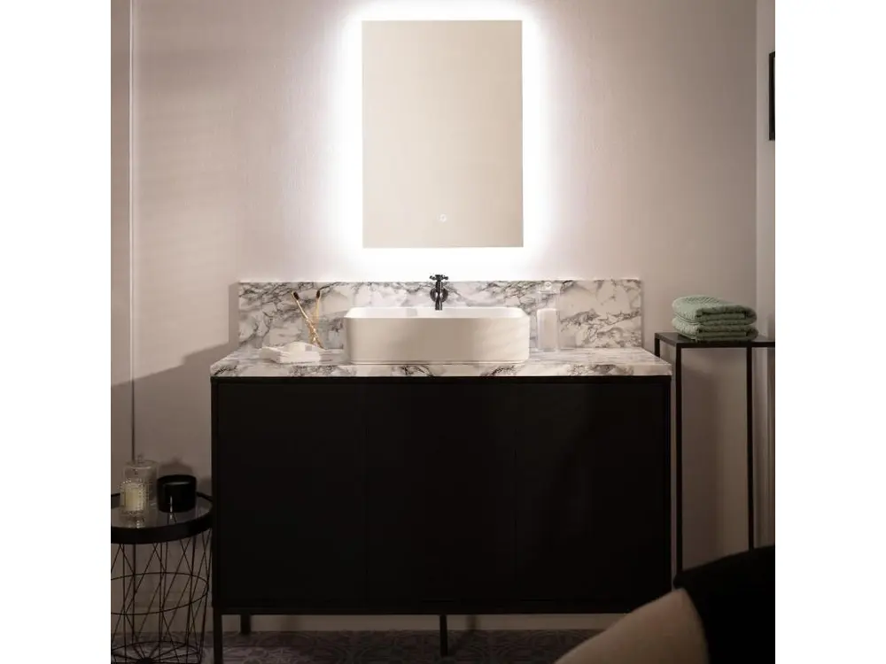 Ledkia Miroir Salle de Bain avec Éclairage LED Small Mason 68x48cm Blanc Froid 6000K