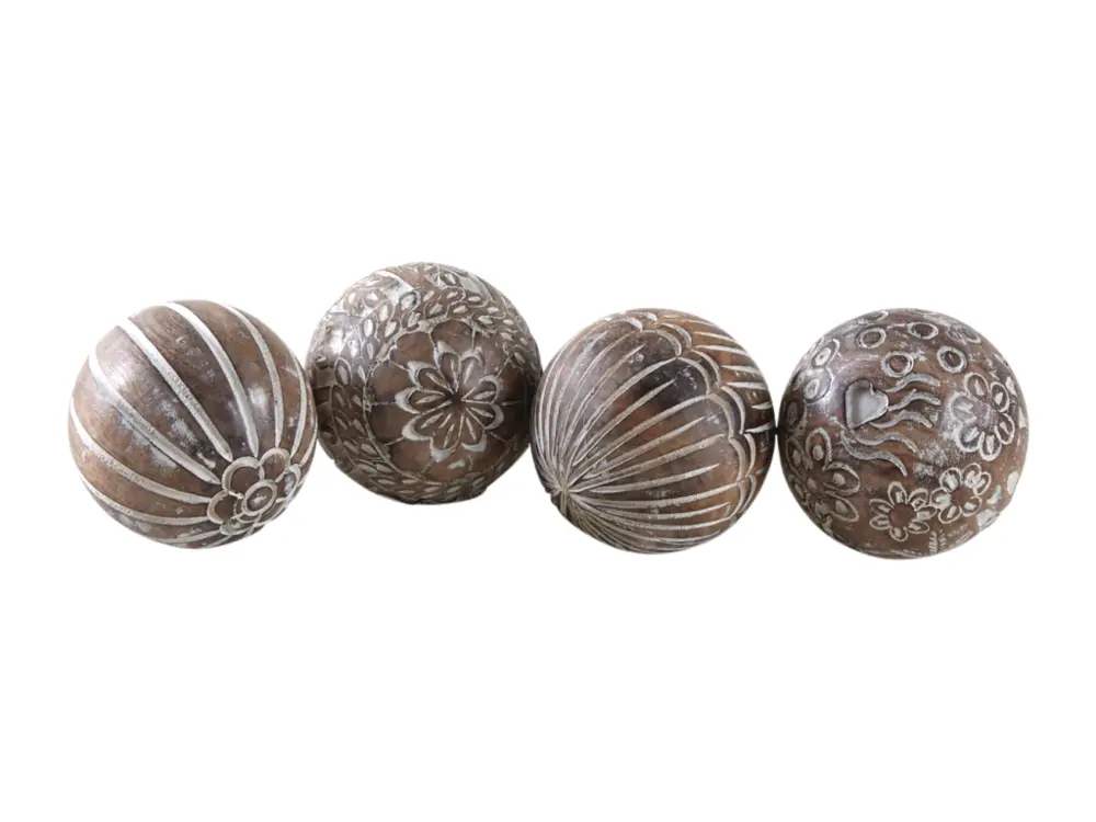 Boules en manguier motifs assortis (Lot de 4) 8 cm