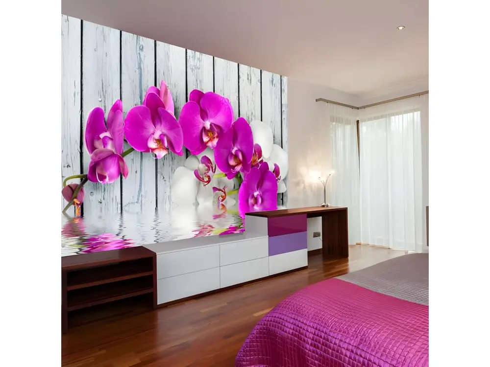 Papier peint intissé Fleurs Violet orchids with water reflexion : Taille - 250 x 193 cm